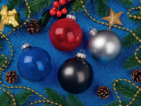Стеклянный елочный шар Christmas bauble, серебро, металлик, с серебристым колпачком в черной коробке - рис 6.